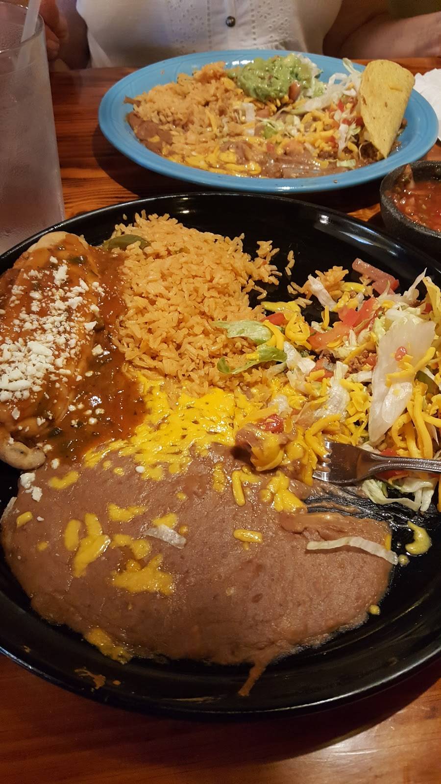 Carlitos Mexican Restaurant | restaurant | 480 Antelope Blvd, Red Bluff, CA 96080, USA | 5305293031 OR +1 530-529-3031