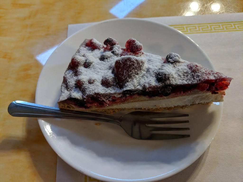 Brunos European Restaurant | restaurant | 10902 Bridgeport Way SW, Lakewood, WA 98499, USA | 2537197181 OR +1 253-719-7181