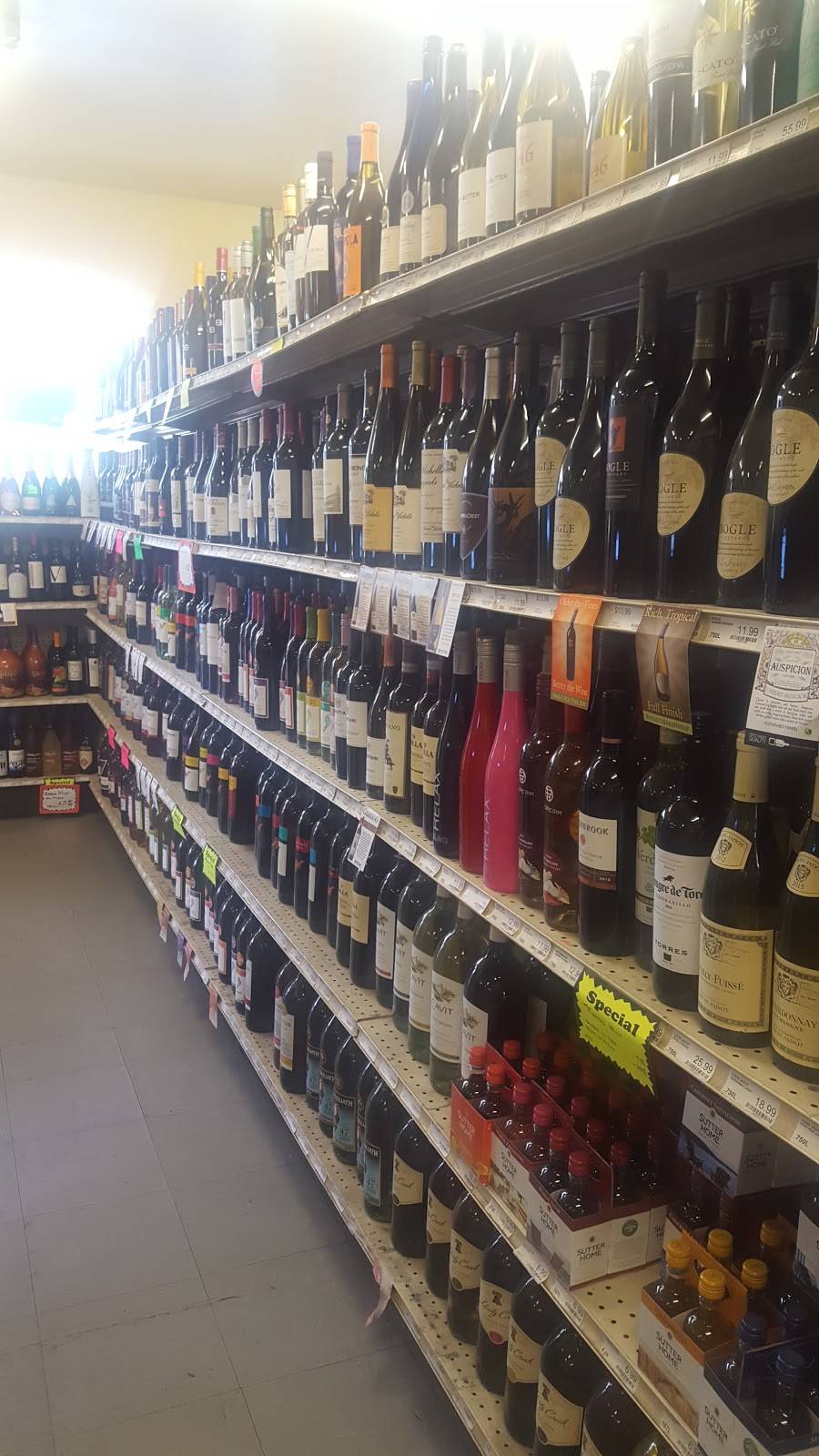 Island of Spirits | restaurant | 3025 Paterson Hamburg Turnpike, Oak Ridge, NJ 07438, USA | 9736975151 OR +1 973-697-5151