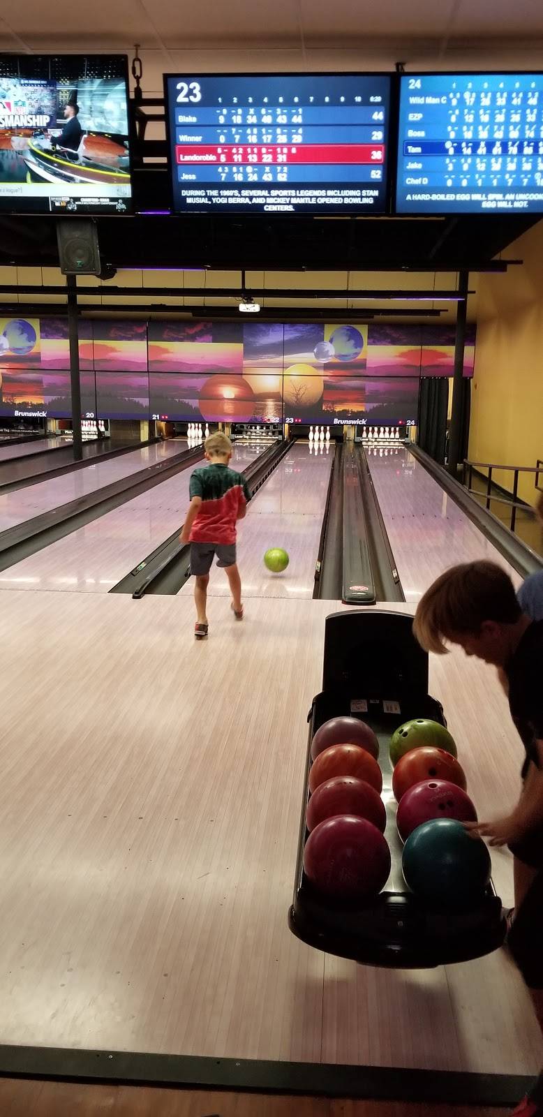 Stars and Strikes Family Entertainment Center | restaurant | 4570 Ladson Rd, Summerville, SC 29485, USA | 6789655707 OR +1 678-965-5707