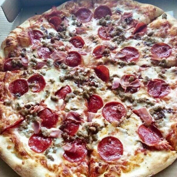 Giovannis Pizzeria & Bakery | restaurant | 4801 Derry St, Harrisburg, PA 17111, USA | 7175587662 OR +1 717-558-7662