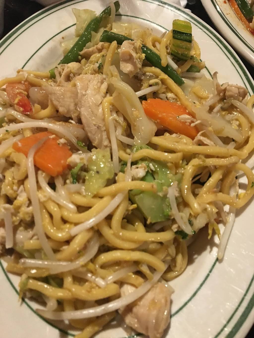 Racha Thai | restaurant | 545 SW Cutoff # G, Worcester, MA 01607, USA | 5087578884 OR +1 508-757-8884