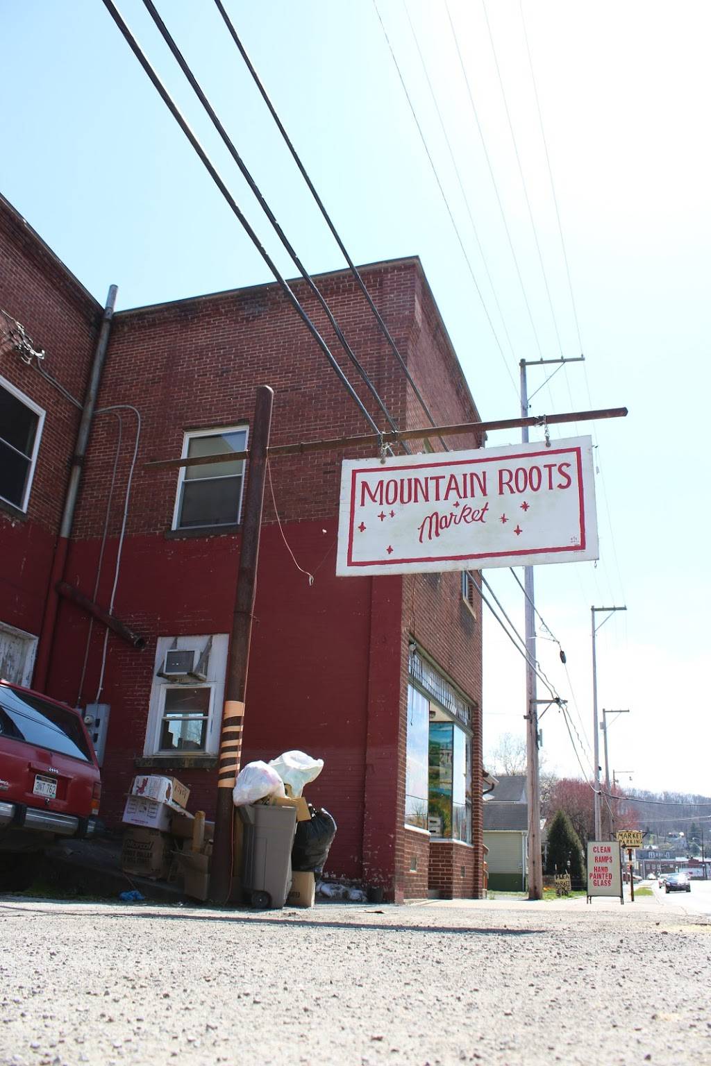 Mountain Roots Marketplace | bakery | 148 W 2nd St, Weston, WV 26452, USA | 3042698619 OR +1 304-269-8619