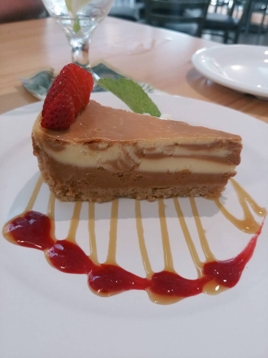 Traders 2 | restaurant | 2340 Periwinkle Way, Sanibel, FL 33957, USA | 2395588919 OR +1 239-558-8919