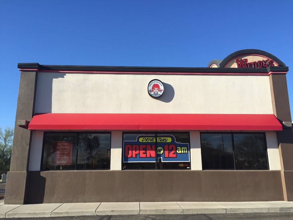 Wendys | restaurant | 7675 N La Cholla Blvd, Tucson, AZ 85741, USA | 5208778062 OR +1 520-877-8062