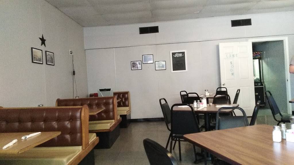 Berts Rivertown Grill, Inc. | restaurant | 314 West St, Cloverport, KY 40111, USA | 2707872027 OR +1 270-787-2027