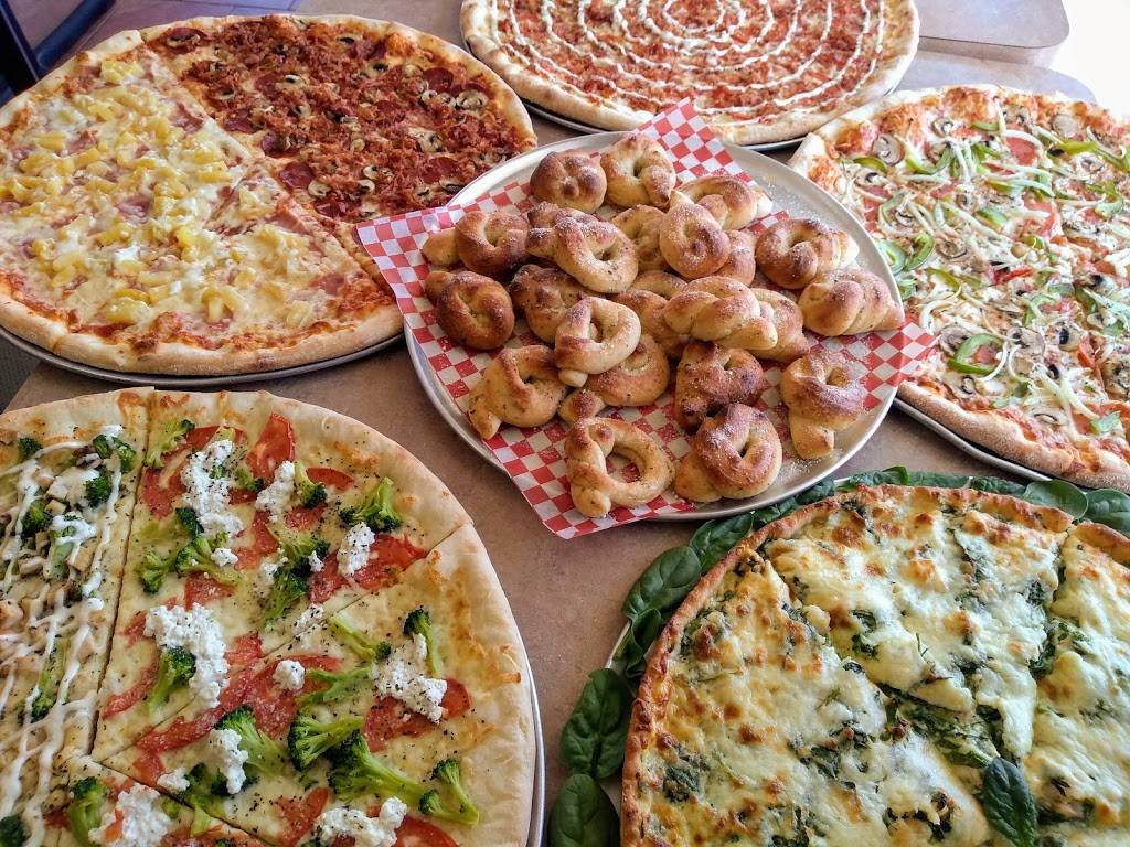 Papillon Pizzeria | restaurant | 16610 Bayview Ave Unit 1&2, Newmarket, ON L3X 2H9, Canada | 9052350900 OR +1 905-235-0900
