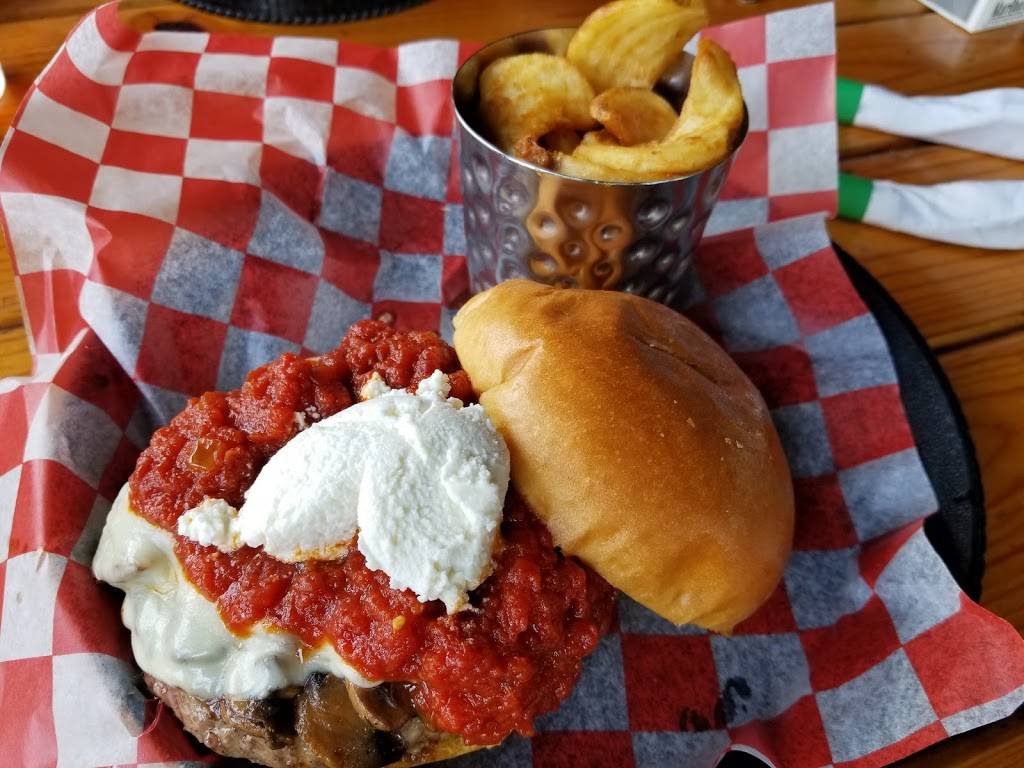 Boulevard Burgers | restaurant | 5905 Gulf Blvd, St Pete Beach, FL 33706, USA | 7272014906 OR +1 727-201-4906