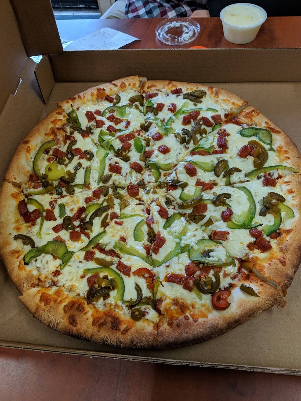 Mr. Mozzarella Pizza and Wings | restaurant | 1433 Woodroffe Av, Nepean, ON K2G 1W1, Canada | 6132269000 OR +1 613-226-9000