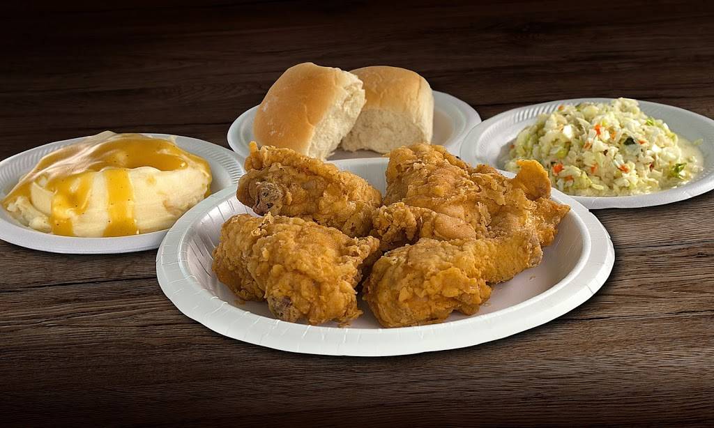 Marys Fabulous Chicken & Fish | restaurant | 2429 E Grand River Ave, Howell, MI 48843, USA | 5175483615 OR +1 517-548-3615