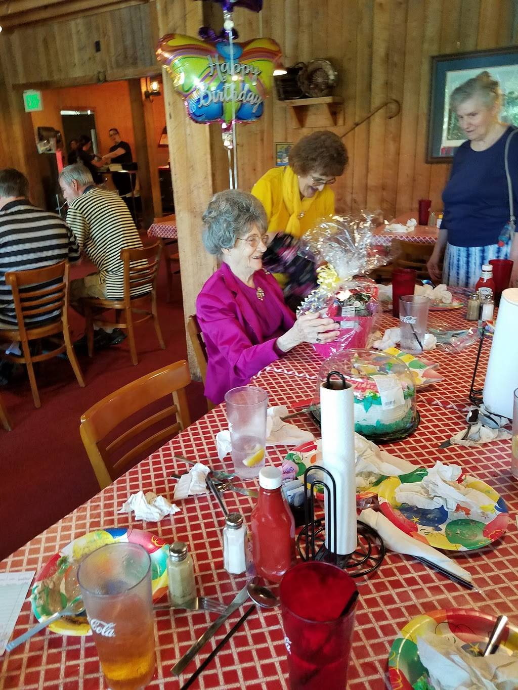 Brooksies Barn | restaurant | 561 Oil Well Rd, Jackson, TN 38305, USA | 7316642276 OR +1 731-664-2276