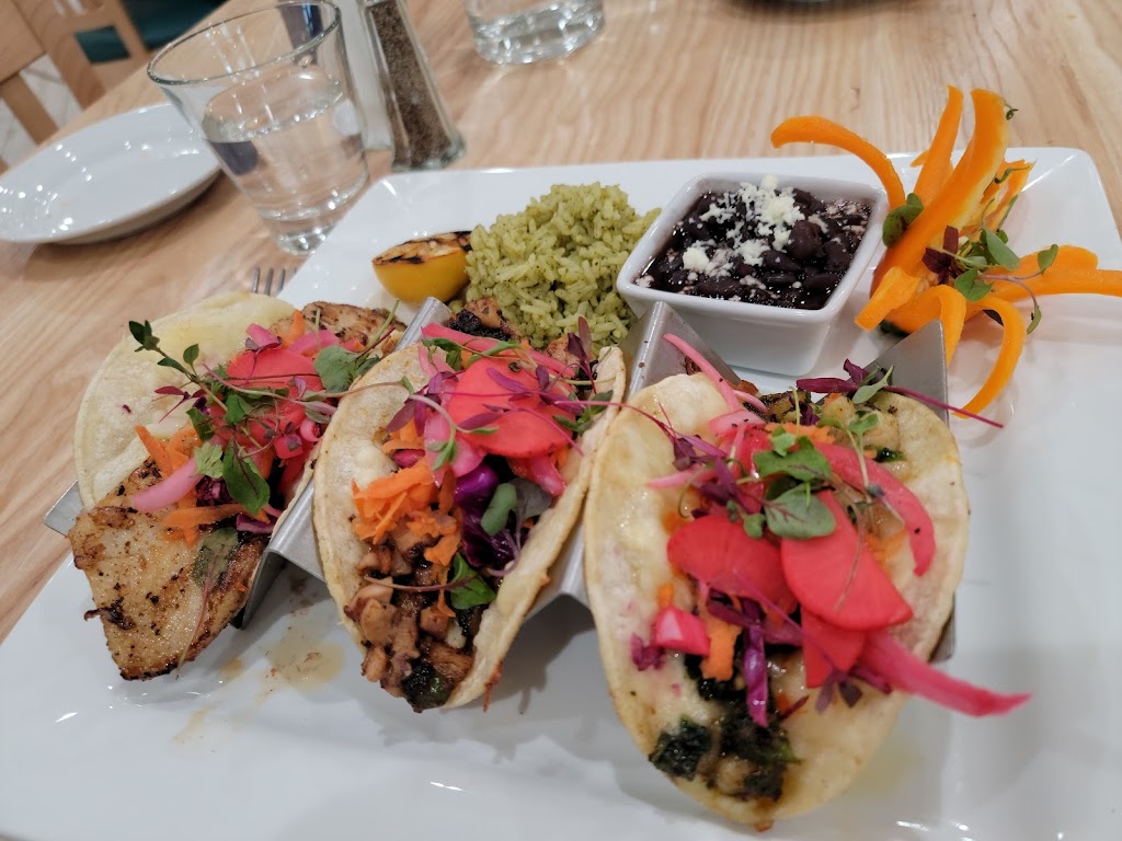 Simar Seafood Cocina | restaurant | 9503 Research Blvd Ste 400, Austin, TX 78759, USA | 5123861182 OR +1 512-386-1182