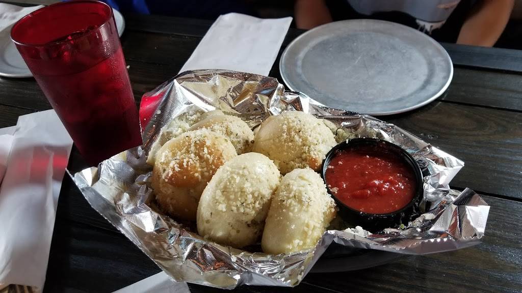 Slapbox Pizzicheria | restaurant | 201 E Main St, Round Rock, TX 78664, USA | 5125800941 OR +1 512-580-0941