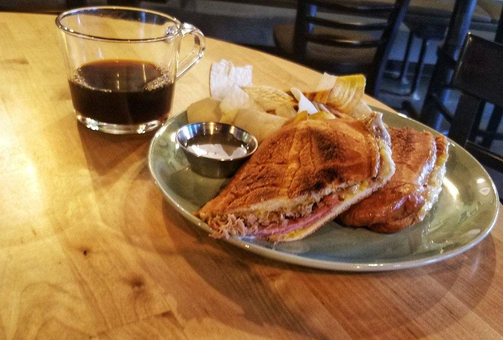 Guavas Cuban Cafe | restaurant | 5607 Chicago Ave, Minneapolis, MN 55417, USA | 6128240951 OR +1 612-824-0951