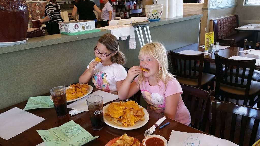 La Fountain Méxican Restaurant | Riverton | restaurant | 2842 W 12600 S, Riverton, UT 84065, USA | 8012542555 OR +1 801-254-2555