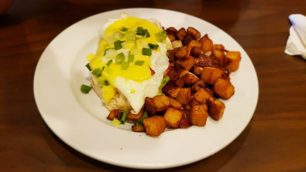 Bob Evans | meal takeaway | 8940 Colonial Center Dr, Fort Myers, FL 33905, USA | 2399364552 OR +1 239-936-4552