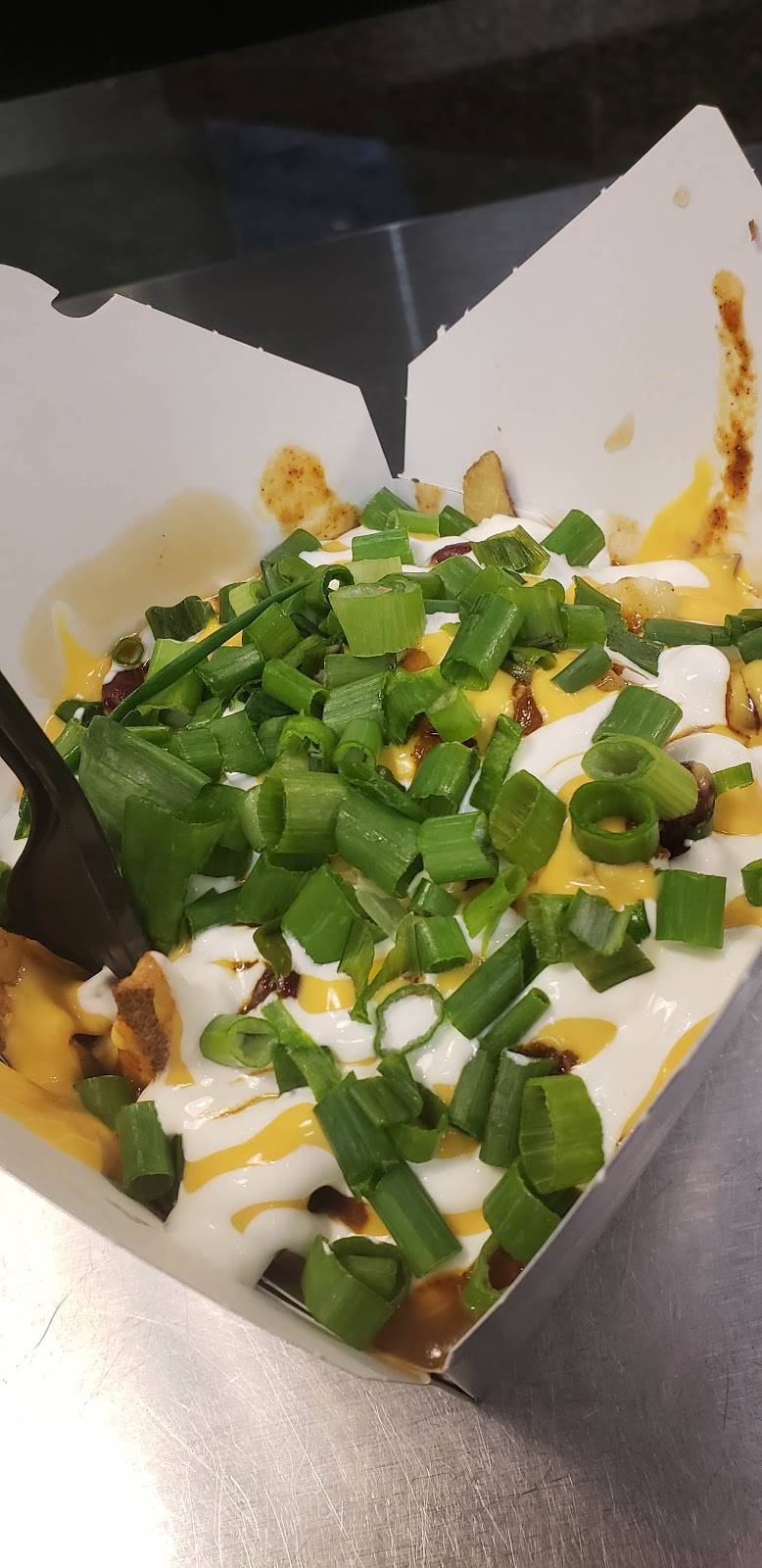 Smokes Poutinerie | restaurant | 2518 Durant Ave, Berkeley, CA 94704, USA | 5105407500 OR +1 510-540-7500