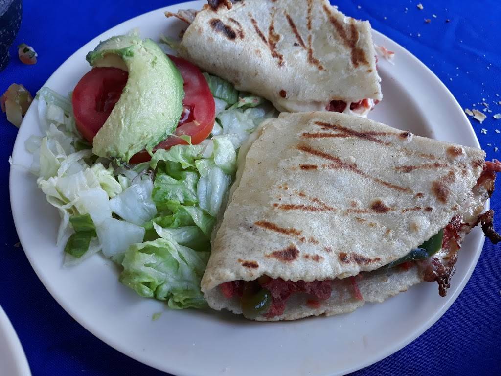 Chhewins Rosarito | restaurant | Parcelas, 22710 Rosarito, B.C., Mexico | 016616139870 OR +52 661 613 9870