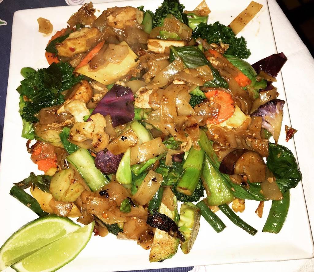 Khun Pics Bahn Thai | restaurant | 3429 SE Belmont St, Portland, OR 97214, USA | 5032351610 OR +1 503-235-1610
