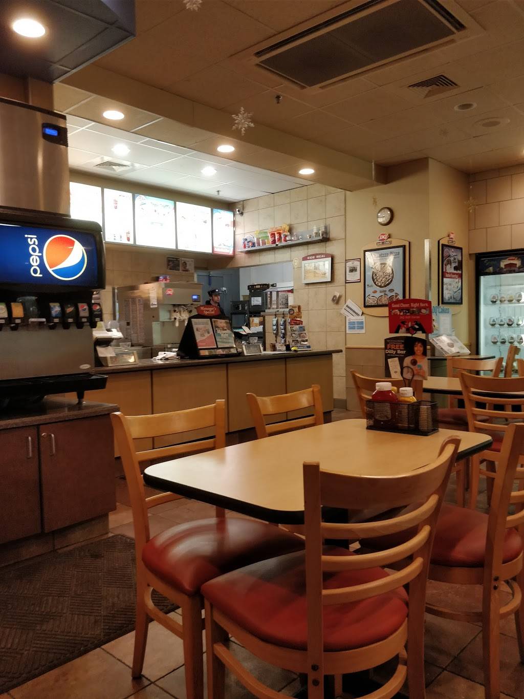 Dairy Queen Grill & Chill | restaurant | 17440 W Bluemound Rd, Brookfield, WI 53045, USA | 2627899101 OR +1 262-789-9101