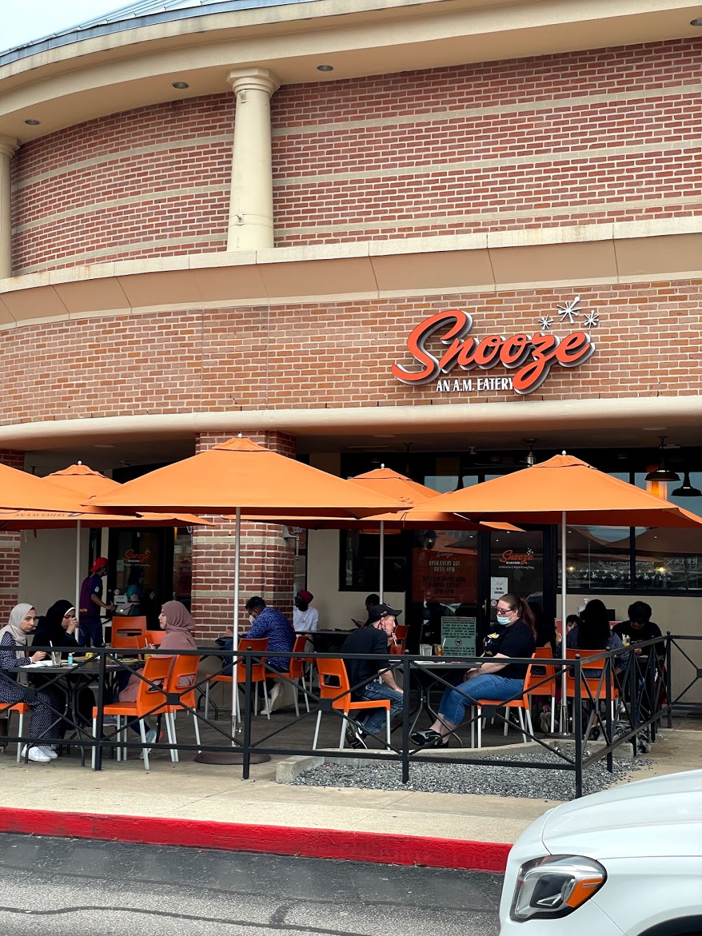 Snooze, an A.M. Eatery | restaurant | 5000 Westheimer Rd Suite 120, Houston, TX 77056, USA | 2818106130 OR +1 281-810-6130