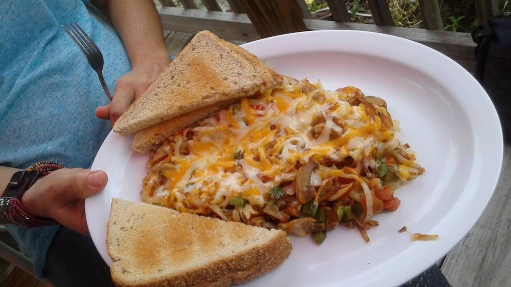 Leos French Toast House | restaurant | 19581 Palm Beach Blvd, Alva, FL 33920, USA | 2397283520 OR +1 239-728-3520