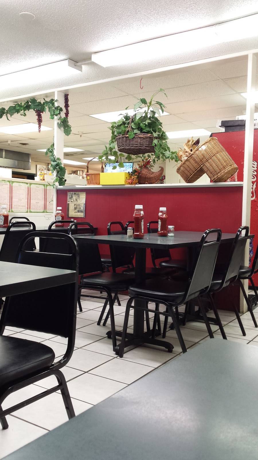 Pammel Grocery & Grill | restaurant | 113 Colorado Ave, Ames, IA 50014, USA | 5152929700 OR +1 515-292-9700