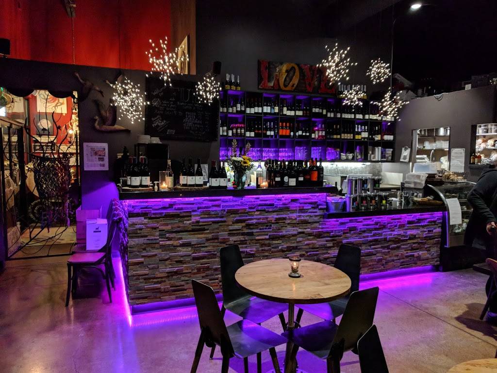 Fuel Bistro & Wine | restaurant | 109 S 65th Ave, Ridgefield, WA 98642, USA | 3607273759 OR +1 360-727-3759