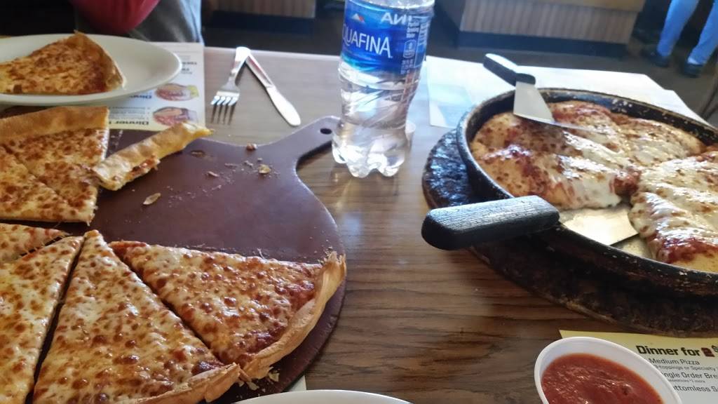 Pizza Hut | restaurant | 800 S Market St, Loudonville, OH 44842, USA | 4199945511 OR +1 419-994-5511