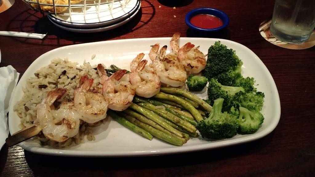 Red Lobster | restaurant | 1145 Glenway Dr, Statesville, NC 28625, USA | 7048810712 OR +1 704-881-0712
