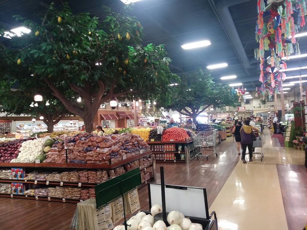 Cardenas Markets | bakery | 16721 Valley Blvd, Fontana, CA 92335, USA | 9098546629 OR +1 909-854-6629