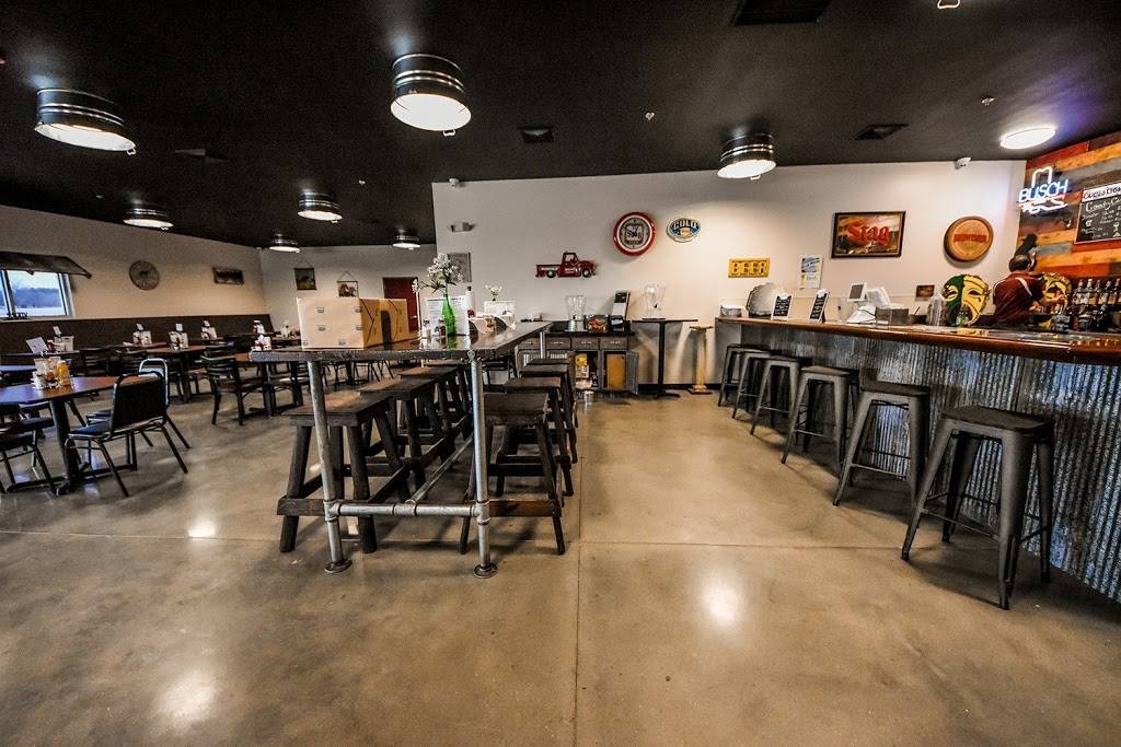 The Country Cafe | restaurant | 1550 East St, IL-15, Belleville, IL 62221, USA | 6185096828 OR +1 618-509-6828