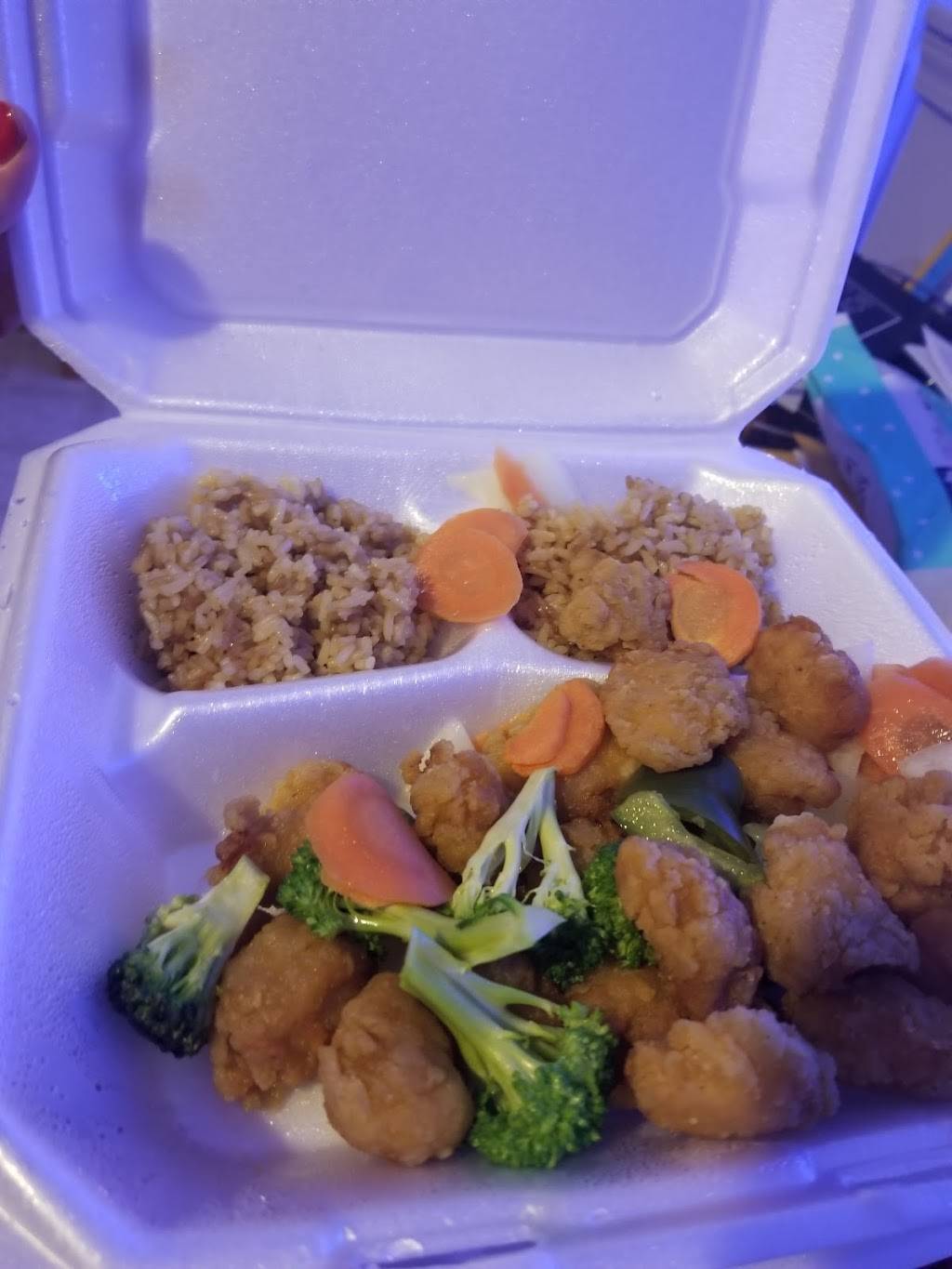 Orient House Chinese & Sushi | restaurant | 1006 N Bragg Blvd Ste A, Spring Lake, NC 28390, USA | 9104910751 OR +1 910-491-0751