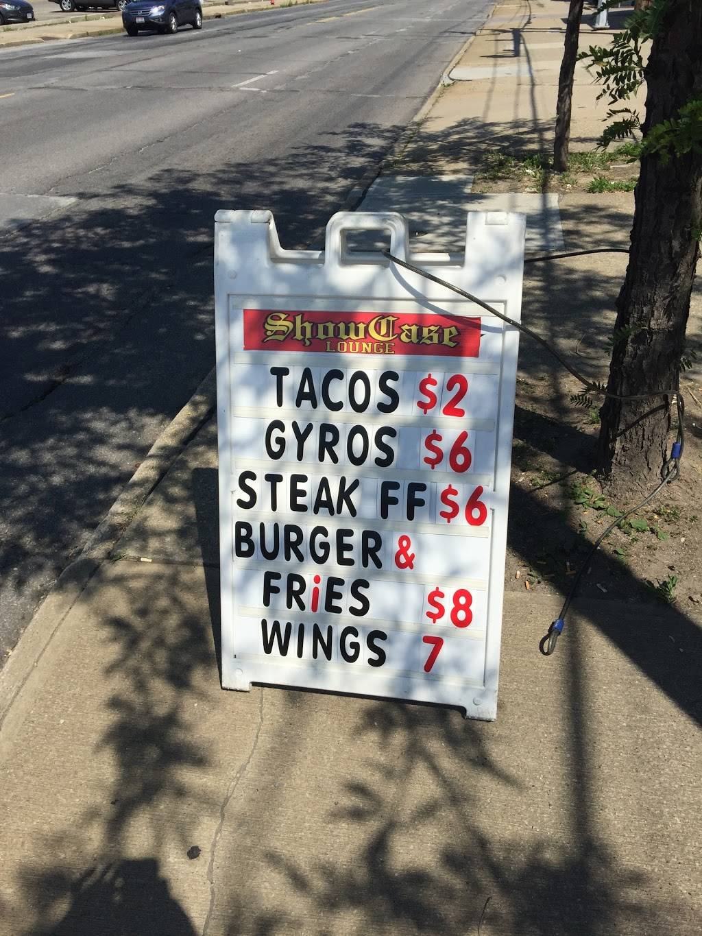 Showcase Bar | restaurant | 5015 Turney Rd, Garfield Heights, OH 44125, USA | 2168837469 OR +1 216-883-7469