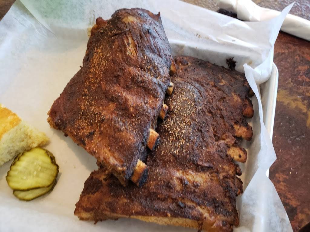 DDS BBQ Company | restaurant | 815 Ohio St, Oshkosh, WI 54902, USA | 9203851003 OR +1 920-385-1003