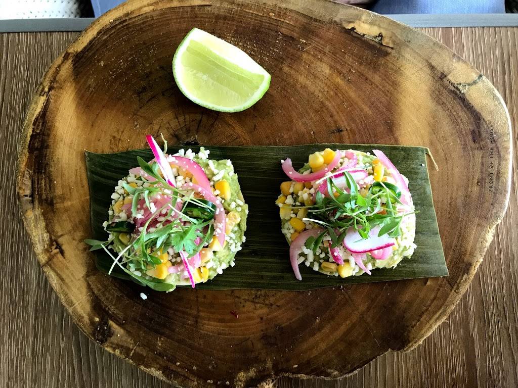 Diez y Seis | restaurant | 1901 Collins Ave, Miami Beach, FL 33139, USA | 3056953226 OR +1 305-695-3226