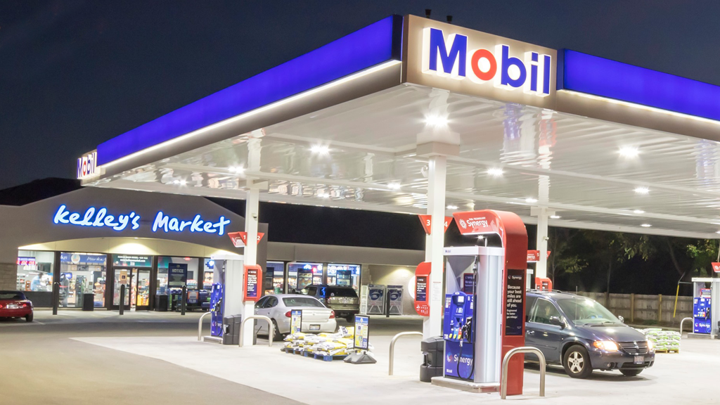 Kelleys Market | meal takeaway | 8061 E State St, Rockford, IL 61108, USA | 8153324036 OR +1 815-332-4036