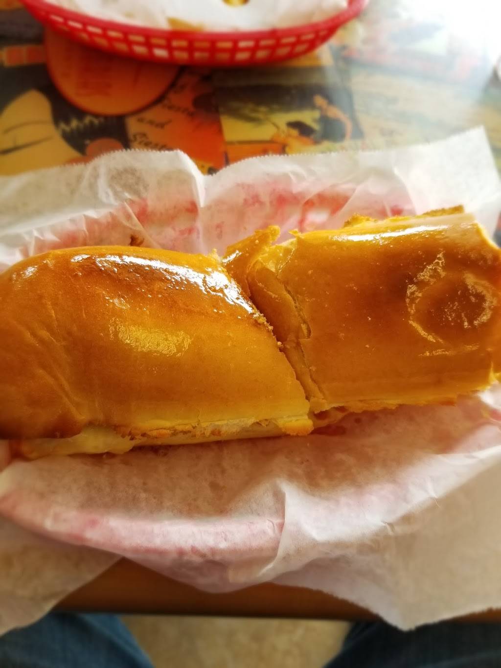 Sarussi Cafeteria and Restaurant | restaurant | 3678 W 12th Ave, Hialeah, FL 33012, USA | 3058244944 OR +1 305-824-4944