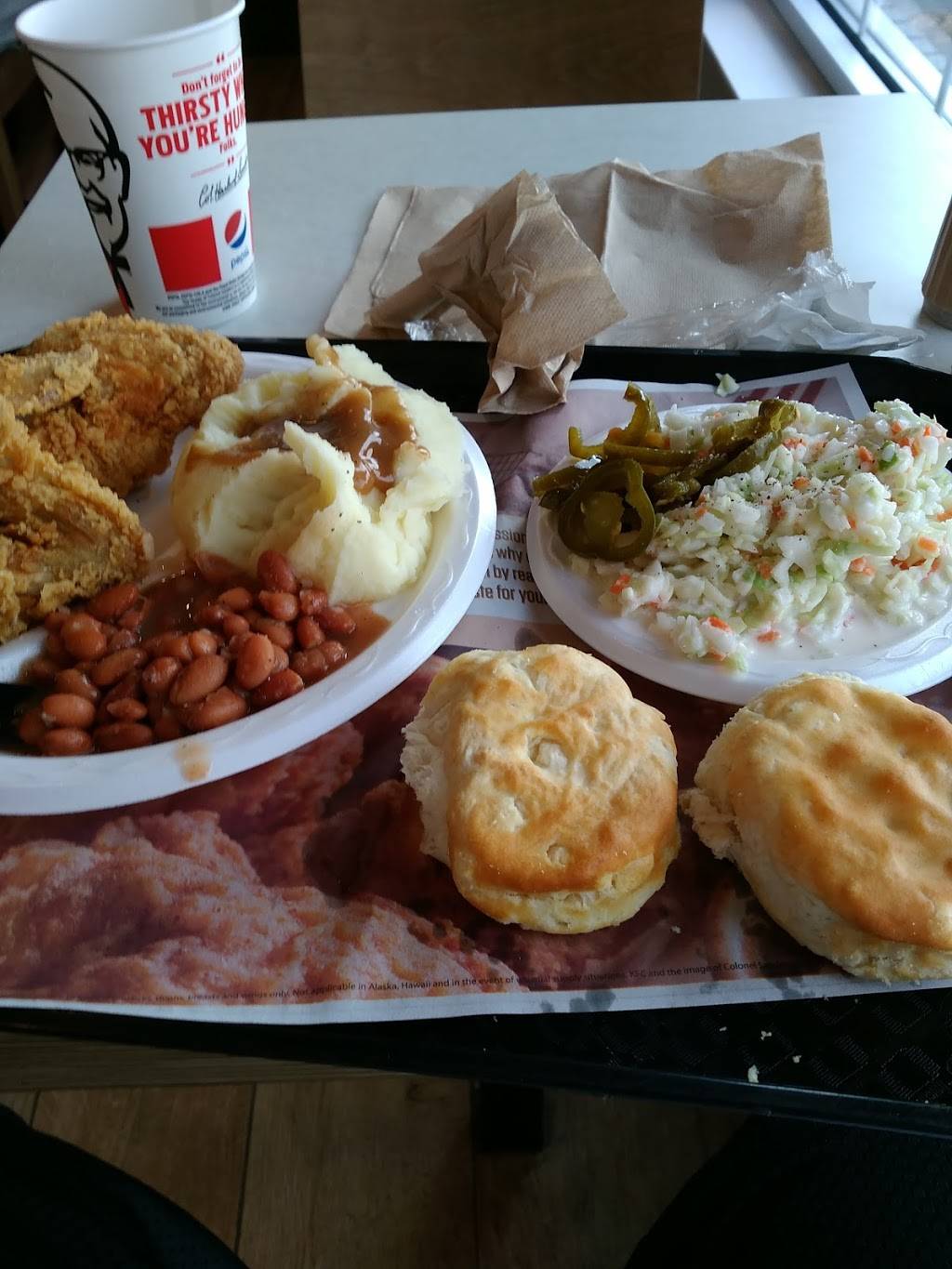 KFC | restaurant | 195 Boone Station Rd, Shelbyville, KY 40065, USA | 5026336048 OR +1 502-633-6048