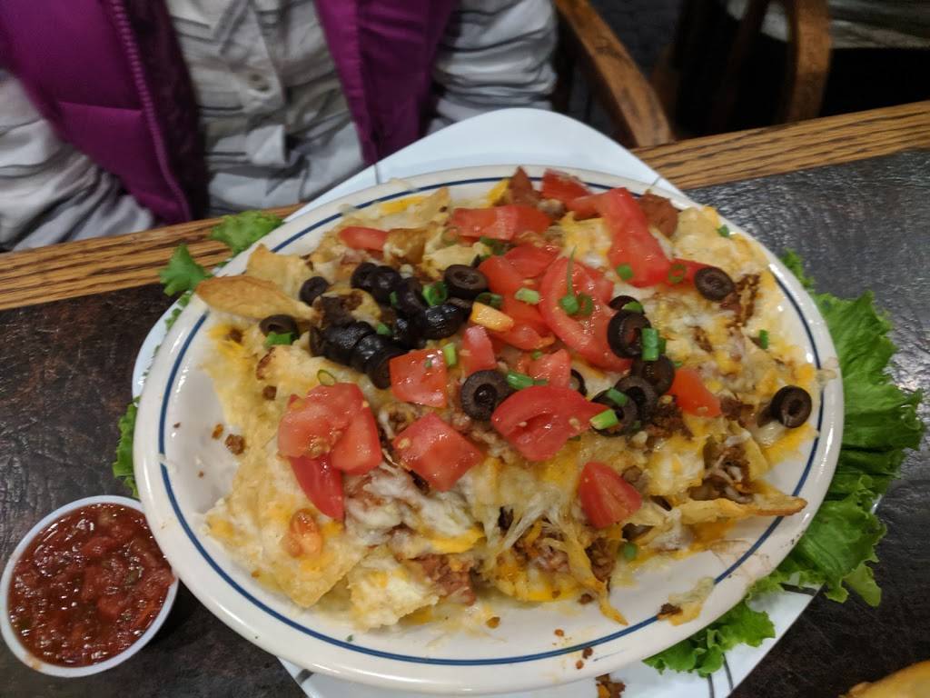 Paolas Pizza and Sports Bar | restaurant | 38015 US-26, Sandy, OR 97055, USA | 5036688058 OR +1 503-668-8058