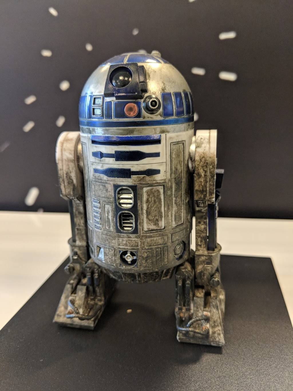 Market Common Clarendon | shopping mall | 2800 Clarendon Blvd, Arlington, VA 22201, USA | 7034424300 OR +1 703-442-4300