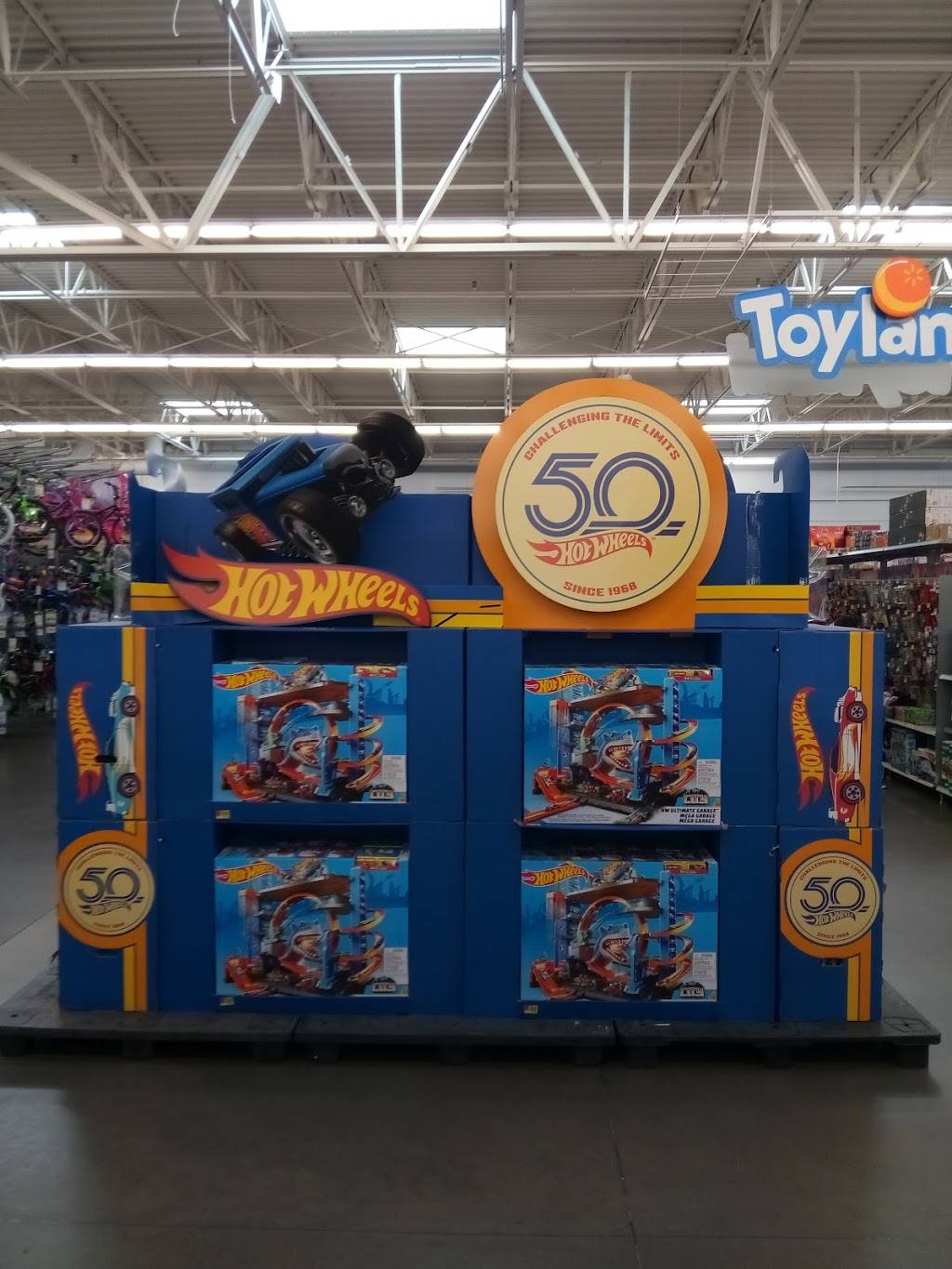 Shoppes at Coronado | shopping mall | 2923 FL-44, New Smyrna Beach, FL 32168, USA | 9045987000 OR +1 904-598-7000