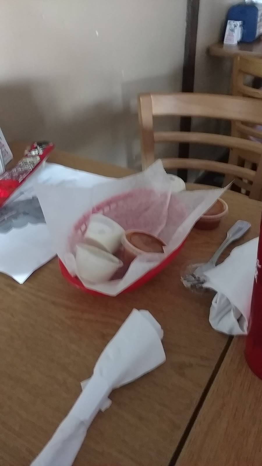 Fast Breaks Restaurant | restaurant | 1465 Lisbon St, Lewiston, ME 04240, USA | 2077823305 OR +1 207-782-3305