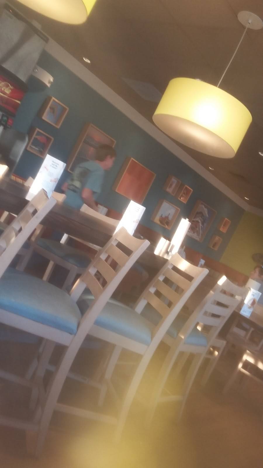 Captain Ds | restaurant | 1141 Forestdale Blvd, Forestdale, AL 35214, USA | 2057987086 OR +1 205-798-7086