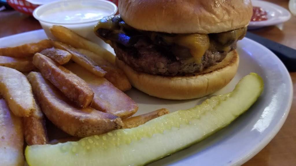 Martinsville Texas Corral | restaurant | 610 Birk Rd, Martinsville, IN 46151, USA | 7653426800 OR +1 765-342-6800