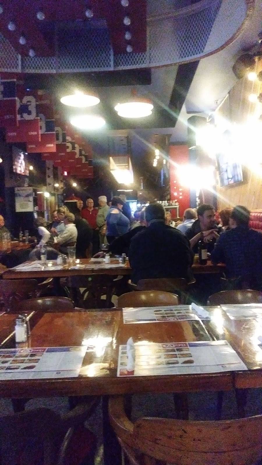 Capri Bar-Série | restaurant | 2687 Rue Wellington, Montréal, QC H3K 1X8, Canada | 5149350228 OR +1 514-935-0228