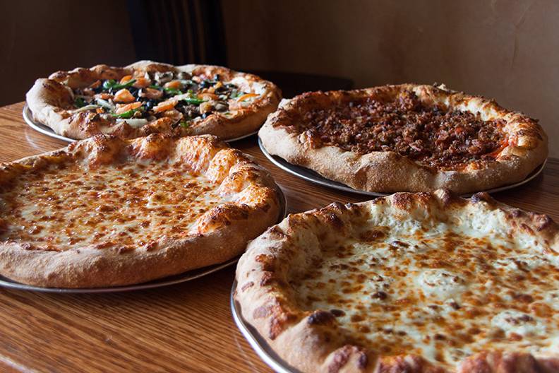 Nicollettis Pizza | restaurant | 22741 Three Notch Rd, California, MD 20619, USA | 3018632233 OR +1 301-863-2233