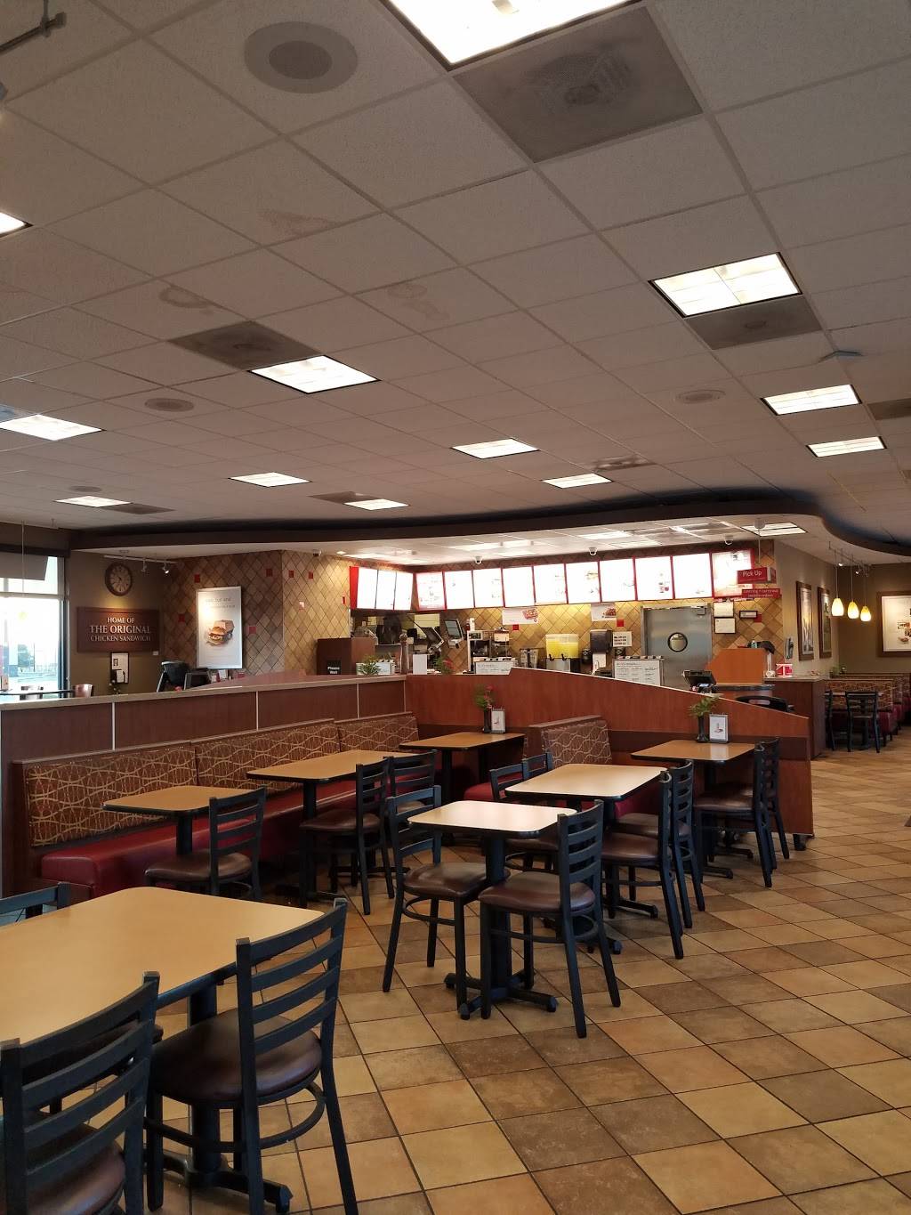 Chick-fil-A | restaurant | 1711 S Loop 288, Denton, TX 76205, USA | 9403828149 OR +1 940-382-8149