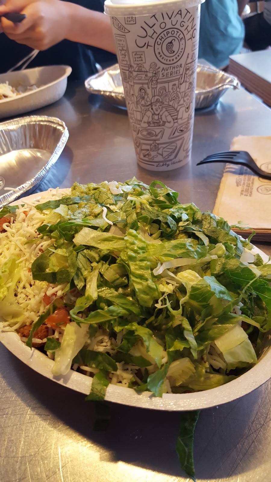 Chipotle Mexican Grill | restaurant | 909 E W Whitestone Blvd Ste A, Cedar Park, TX 78613, USA | 5126902563 OR +1 512-690-2563
