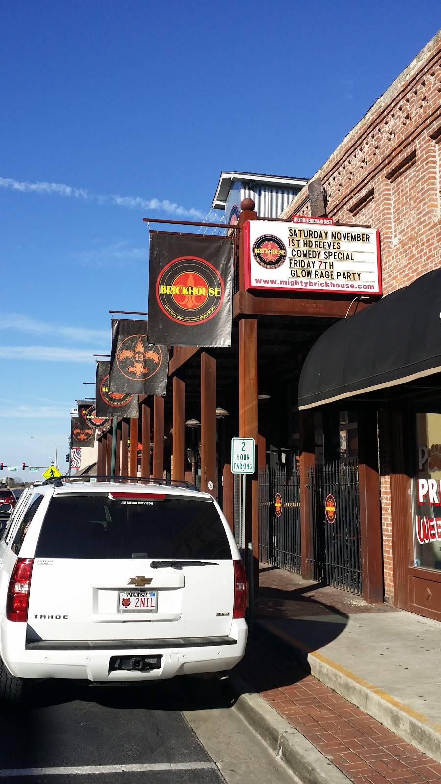 Brickhouse Bar & Grill | restaurant | 218 S Main St, Jonesboro, AR 72401, USA | 8703362441 OR +1 870-336-2441